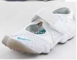 Nouveau Style Baskets Nike Shox Rift Blanche